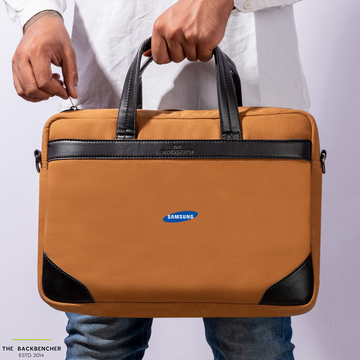 Frankfurt Laptop Bag: Stylish, practical, and hardworking. Single zip closure, ample pockets for all-day essentials.