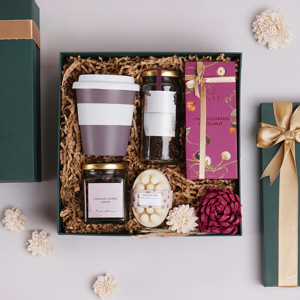 Poise & Sauvé Professional Treat Box – Ideal corporate gift for Women's Day in the office, embodying elegance and thoughtfulness.