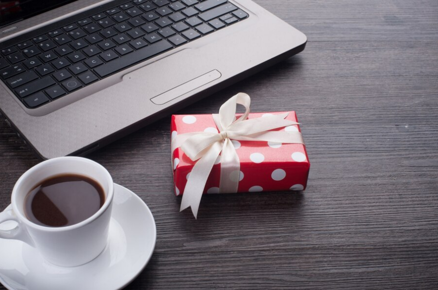 20 Unique Corporate Gift Ideas for Every Budget